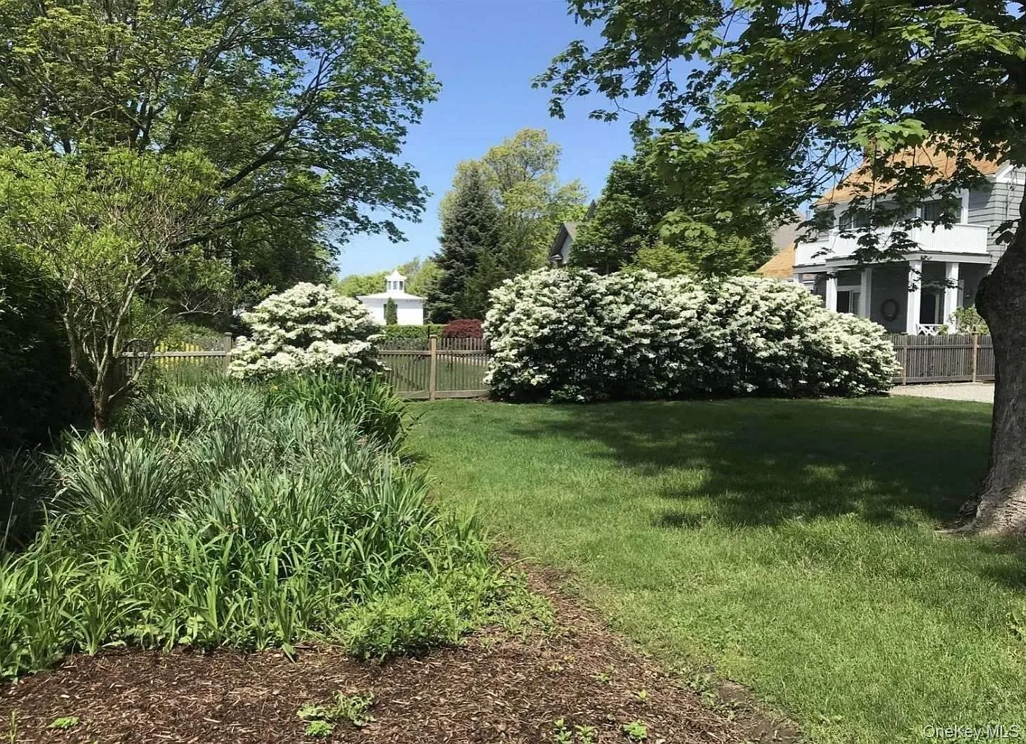3 bed, 1.5 bath, 1900 sqft, $25,000 — Photo 3