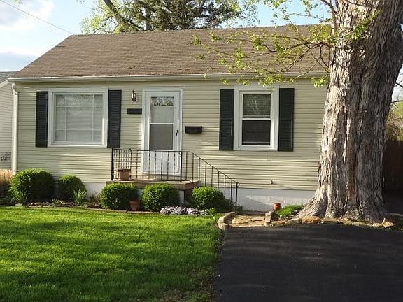 2nd image of 1329 Rose Bower Ave