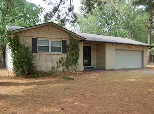 1320 Forest Dr, Rogers, AR 72756