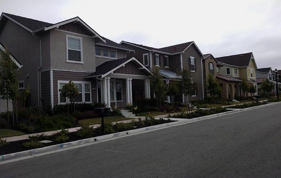 2nd image of 13434 Warren Ave