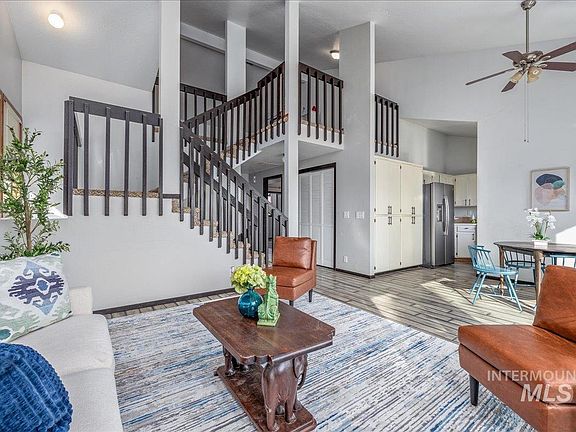2nd image of 721 Parkside Way