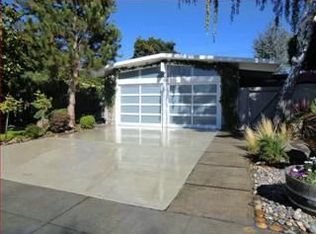 725 Wildwood Ln, Palo Alto, CA 94303