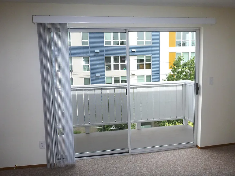 4001 SW Edmunds St #301 — Photo 4
