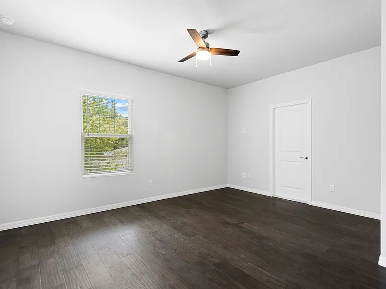 537 Sunbranch Ln — Photo 11