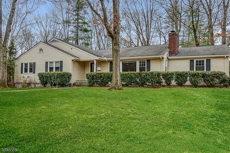 1st image of 23 Slayton Dr