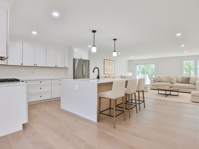 31 Autumn Lane, Raymond, NH, 03077