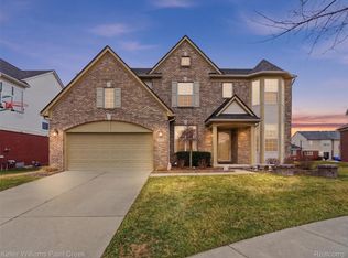 6731 Twickenham, Shelby Township, MI