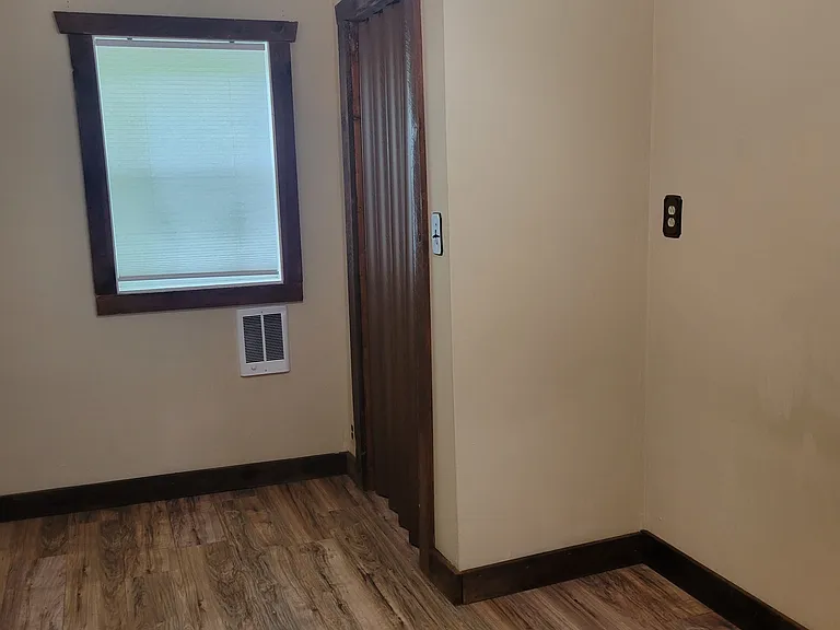 108 Magee Rd — Photo 5