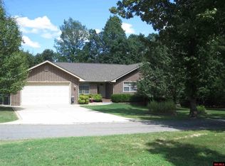 100 Overhill Dr, Bull Shoals, AR 72619