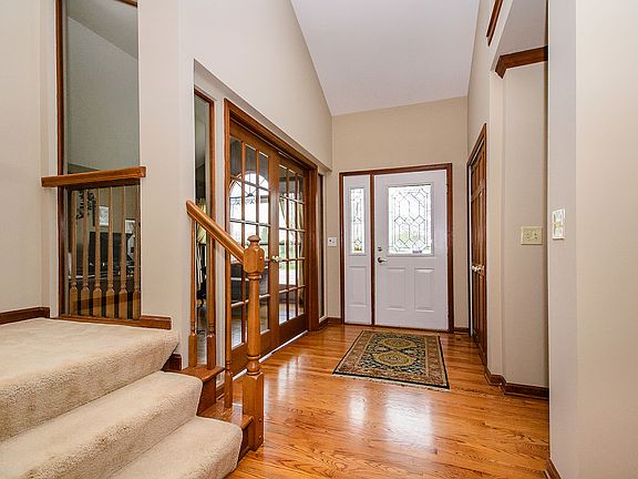 4th image of 810 Harmon Blvd
