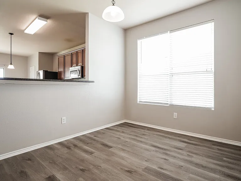 8500 Shallow Creek Dr — Photo 7