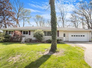 69618 Anna Ct, Sturgis, MI 49091