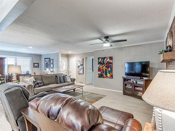 4th image of 124 Platt Ln