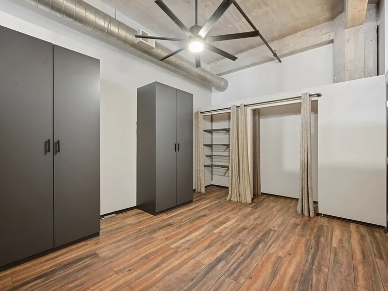 843 W Adams St #407 — Photo 9
