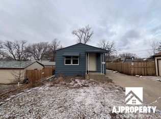 1925 S Lake Ave, Sioux Falls, SD 57105
