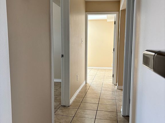 5th image of 4402 Glasscock Ave #A2