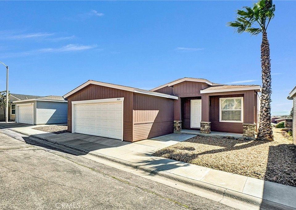 1st image of 2424 Sunset Ridge Dr