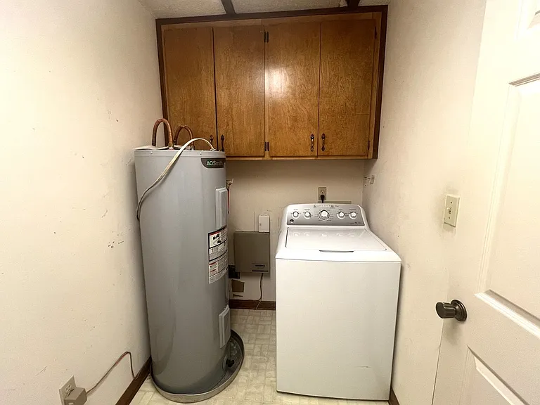 178 Woodard Rd — Photo 23