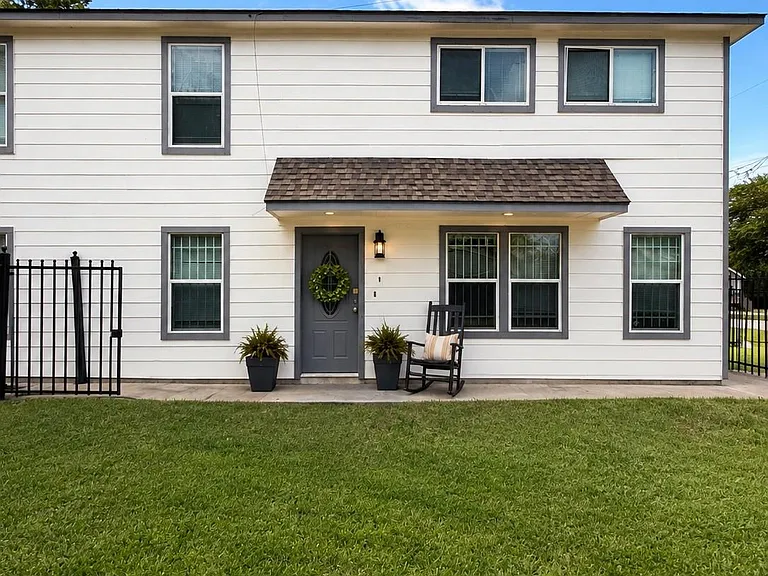 8202 Cannon St #A — Photo 1