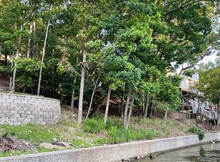 197 Ginger Rd, Lake Ozark, MO 65049