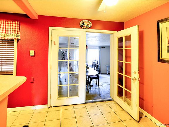 3rd image of 3561 W Louisiana Ave