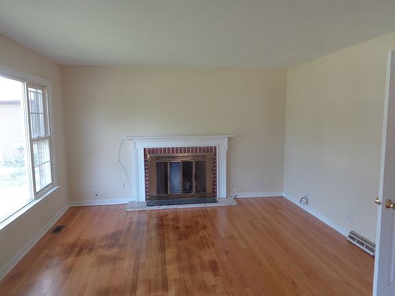 5th image of 1N702 Newton Ave