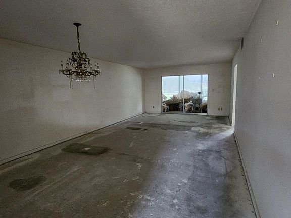 4th image of 3303 Aruba Way #M3