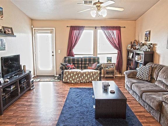5th image of 521 Leopard Lily Dr