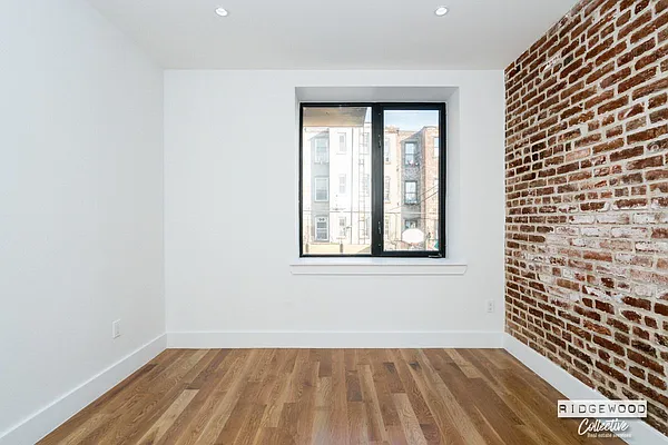 Rented by Voro NYC | media 32