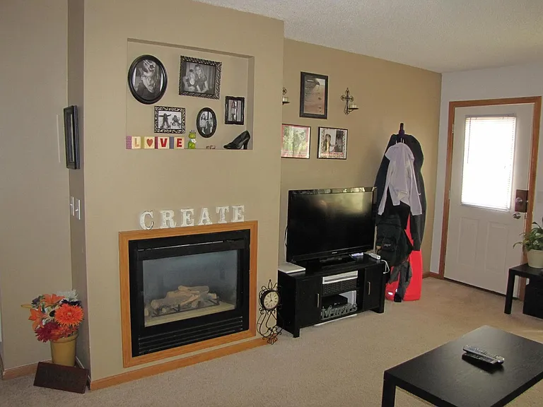 15753 Flackwood Ave — Photo 2