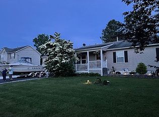 808 Amsterdam Ave, Toms River, NJ 08757
