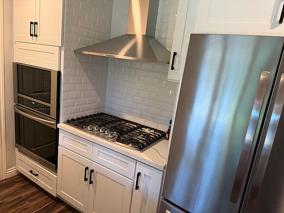 4th image of 908 Arroues Dr
