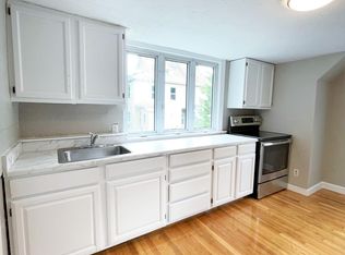 51 Reed St #4T, Rockland, MA 02370