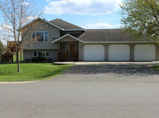 1106 Bridgeport Ln NW, Alexandria, MN 56308