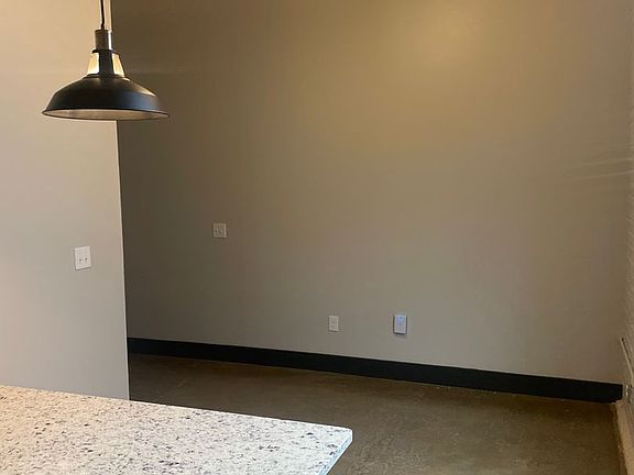 4th image of 19318 Main St #105