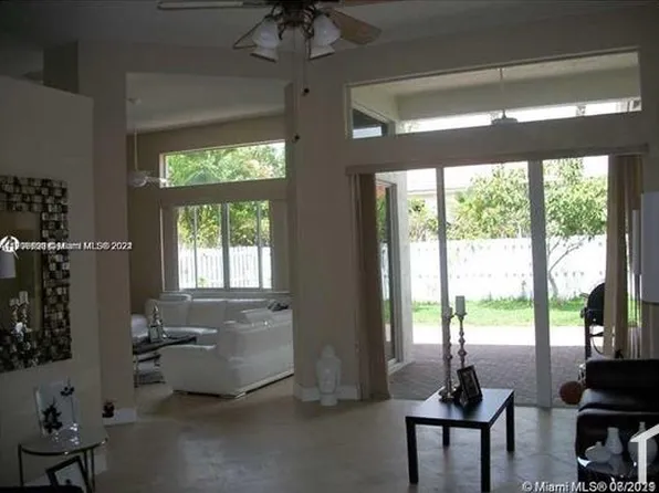 1290 Camellia Ln, Fort Lauderdale, FL 33326