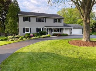 2654 Southcrest Dr, Downers Grove, IL 60516