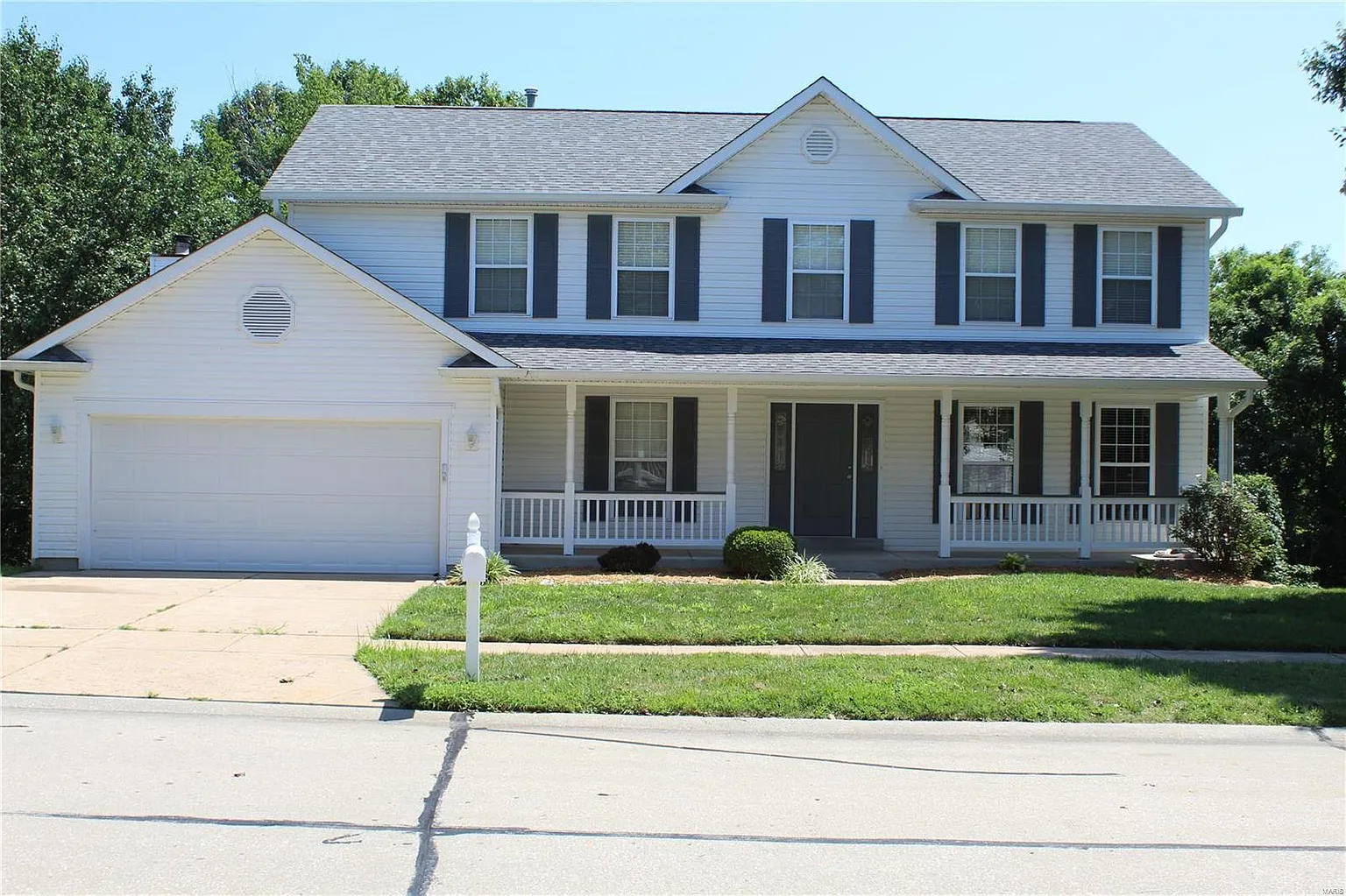 2675 Queen Bee Ln photo 1