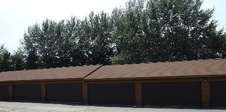4th image of 1915 Country Dr APT 202