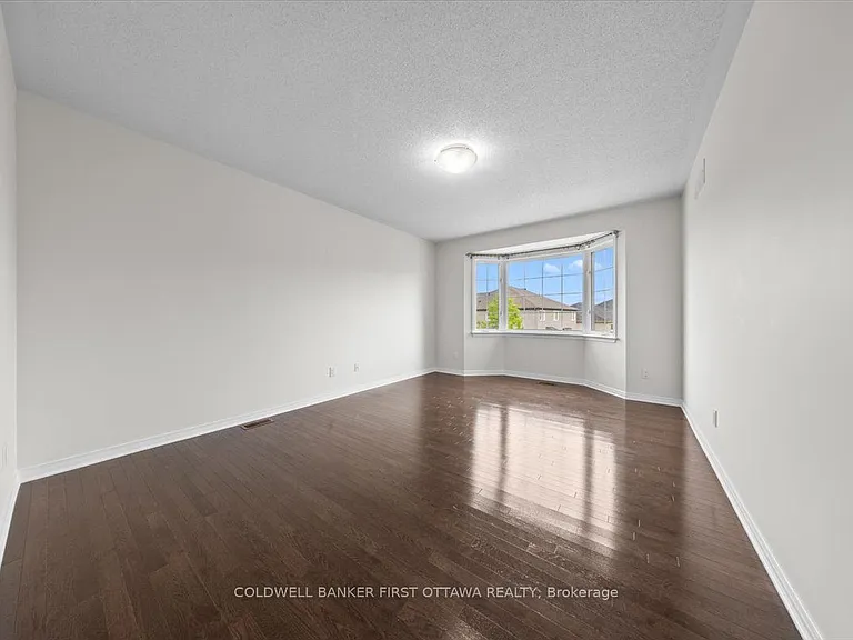 118 Culloden Cres — Photo 25