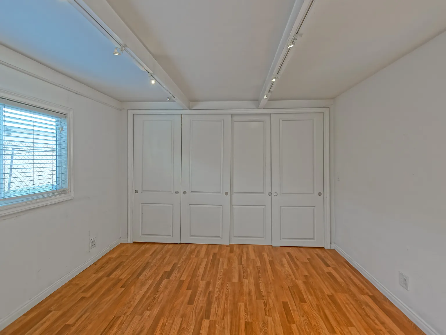 4 bed, 1200 sqft, $3,750 — Photo 4