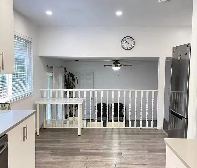 2900 Burton Ct — Photo 7