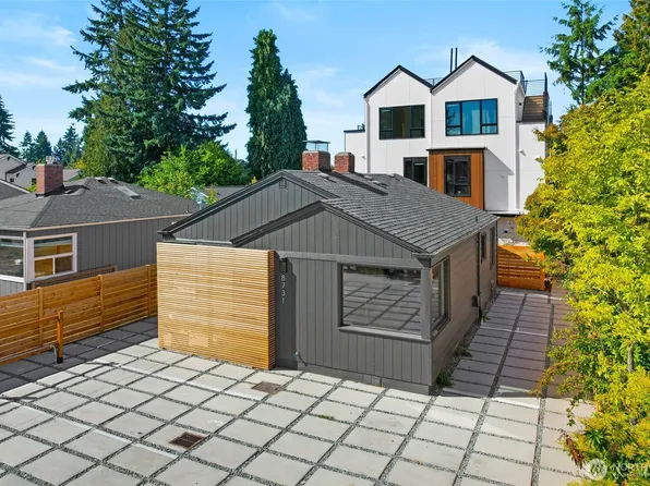 8731 13th Avenue NW, Seattle, WA 98117