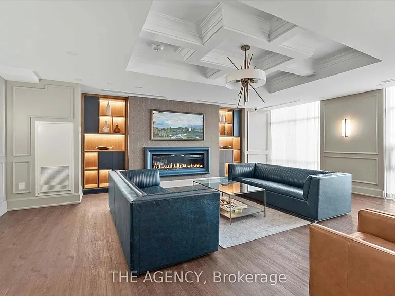 450 Dundas St E #101 — Photo 23