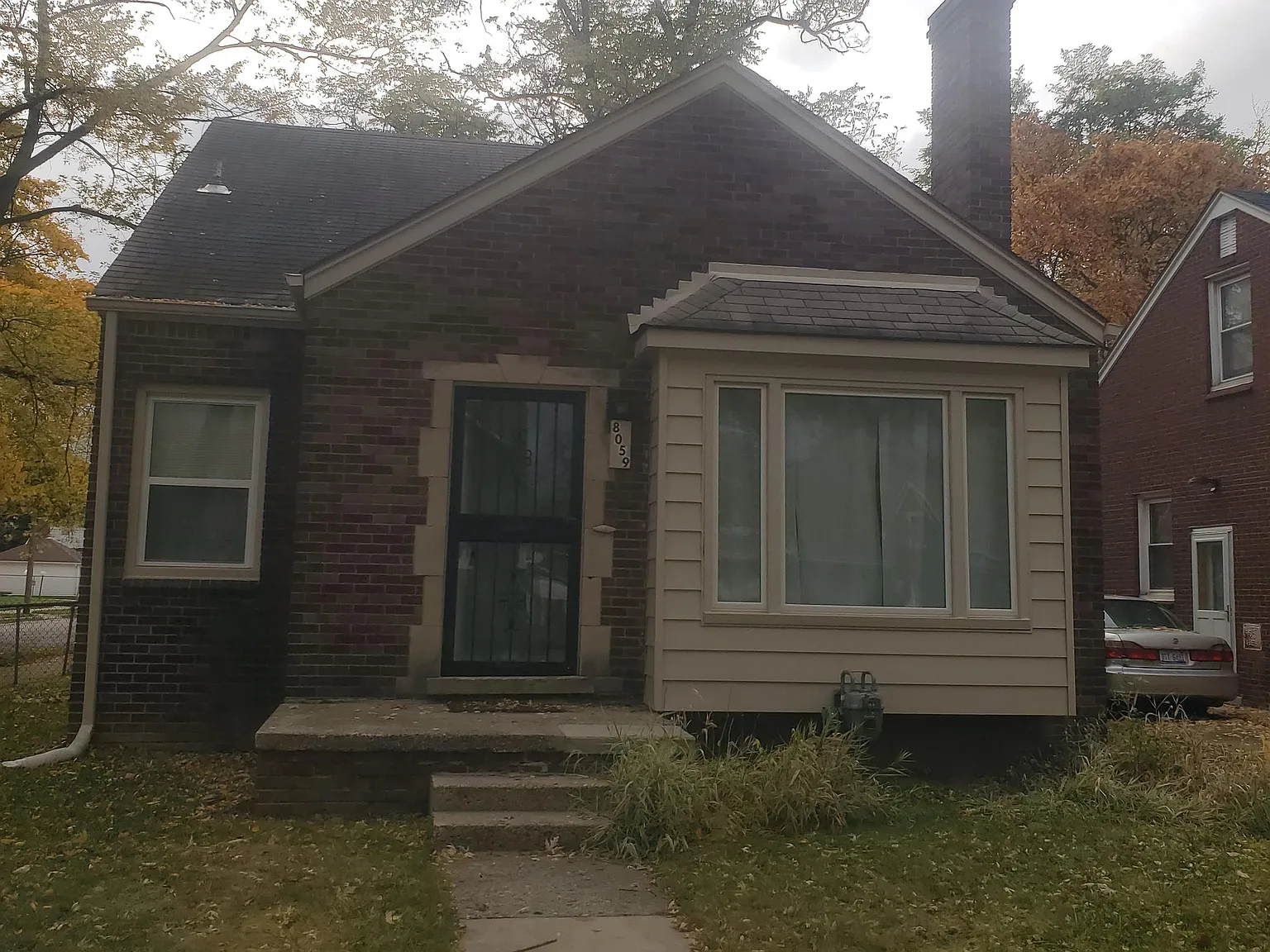 8059 Middepointe - 1 — Photo 2