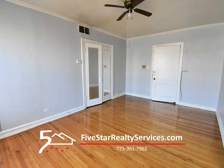 3037 W Lawrence Ave #2B — Photo 2