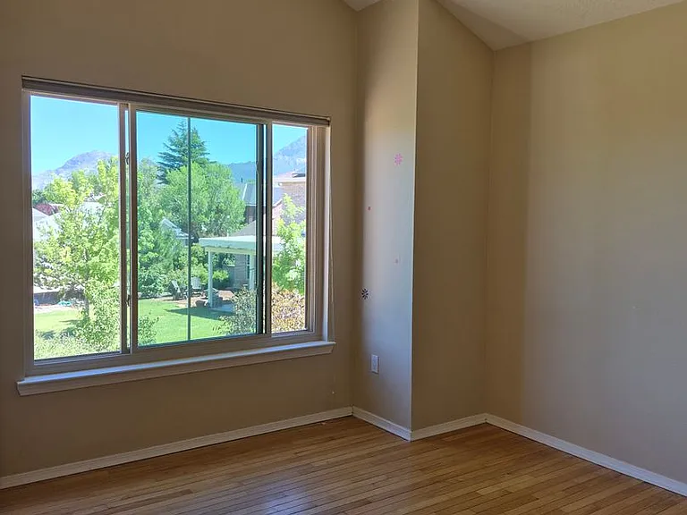 9121 Ridgefield Ave NE — Photo 46