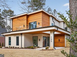 195 Pebble Trl, Alpharetta, GA 30009