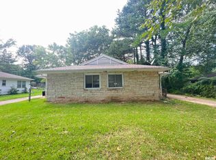 806 S Johnson Ave, Carbondale, IL 62901
