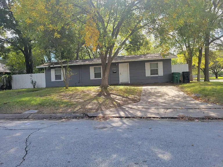 5702 Westover St — Photo 2